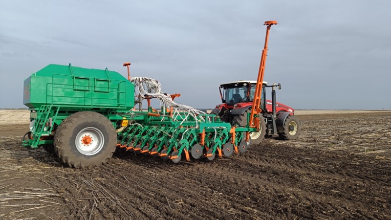 Стерневая сеялка «ДОНЭЙР-НТ II», вид спереди
